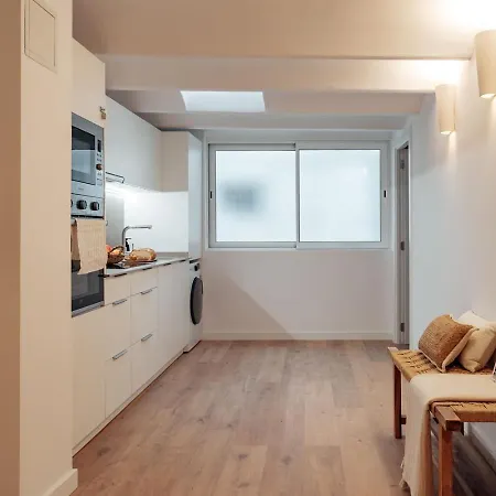 Casa Lennon Apartment Barcelona