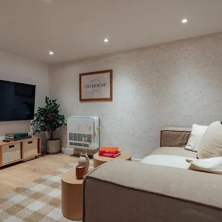 Casa Lennon Apartment *